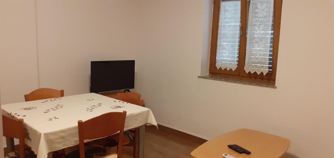 Kelk Loznati Apartment Exterior photo